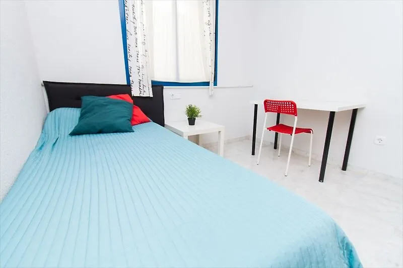 Amazing Apartment Beach & Train Station By La Recepcion Malaga