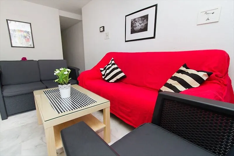 Amazing Apartment Beach & Train Station By La Recepcion Malaga